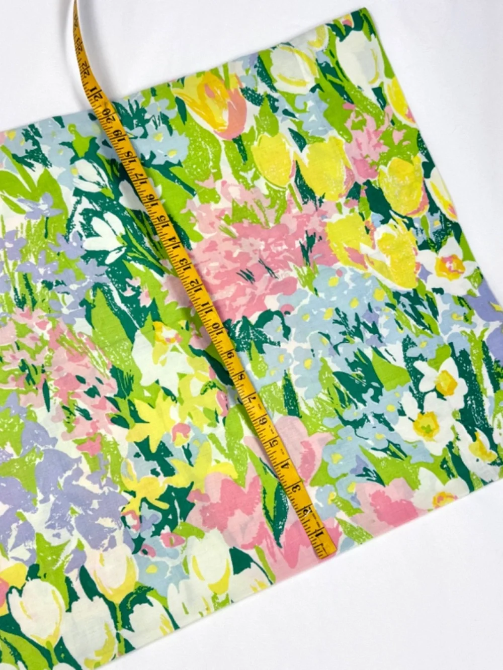 2 Vintage Chelsea Standard Pillowcases Stevens Utica MCM Flower Power